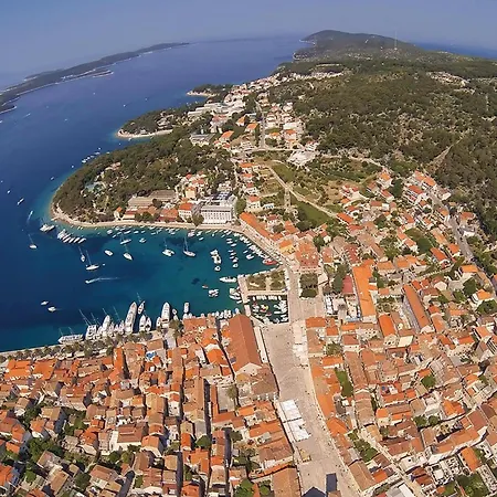 Beautiful Apartment In Hvar With Wifi * Hvar Town