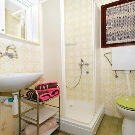 Daire Beautiful Apartment In Hvar With Wifi Hvar Town