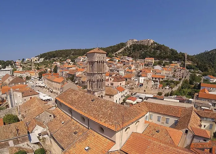 Hvar Vandele Bozitkovic